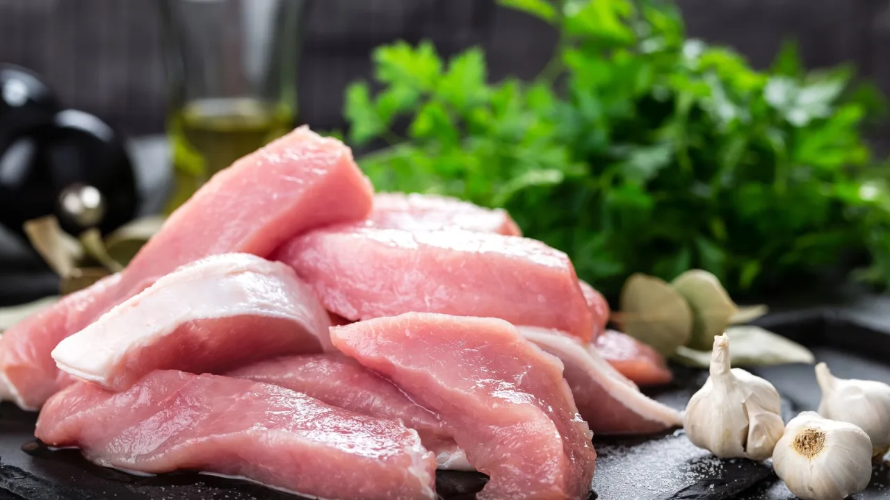 Trozos pequeños, especias y horno fuerte: la cena entre semana, resuelta.