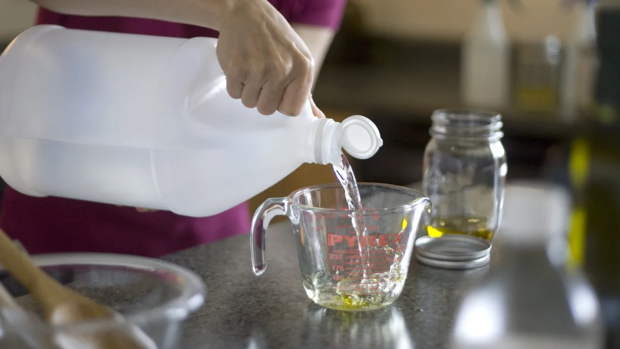 Un pulverizador y tres ingredientes que ya tienes en casa.