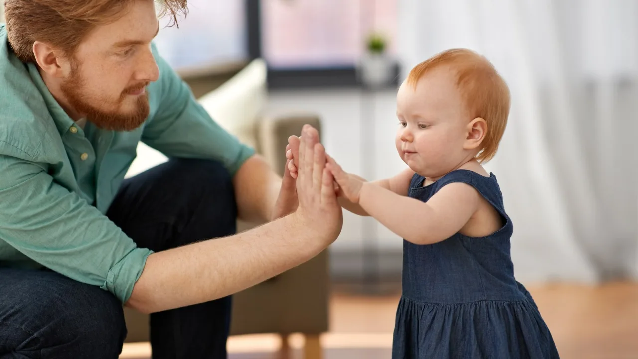 19 semanas en total; 32 si la familia es monoparental.