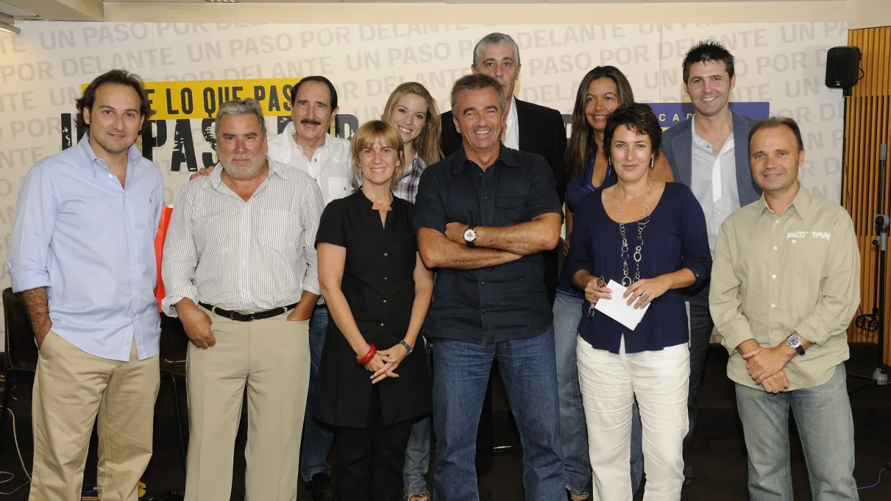 Con el equipo de la SER en 2008, en la presentación de temporada de 'Hoy por Hoy'.