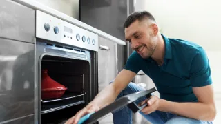 La limpieza del horno, sin guantes de combate ni productos agresivos.